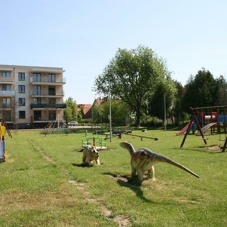 Grey & White Pogodne Apartment Kolobrzeg Luaran gambar
