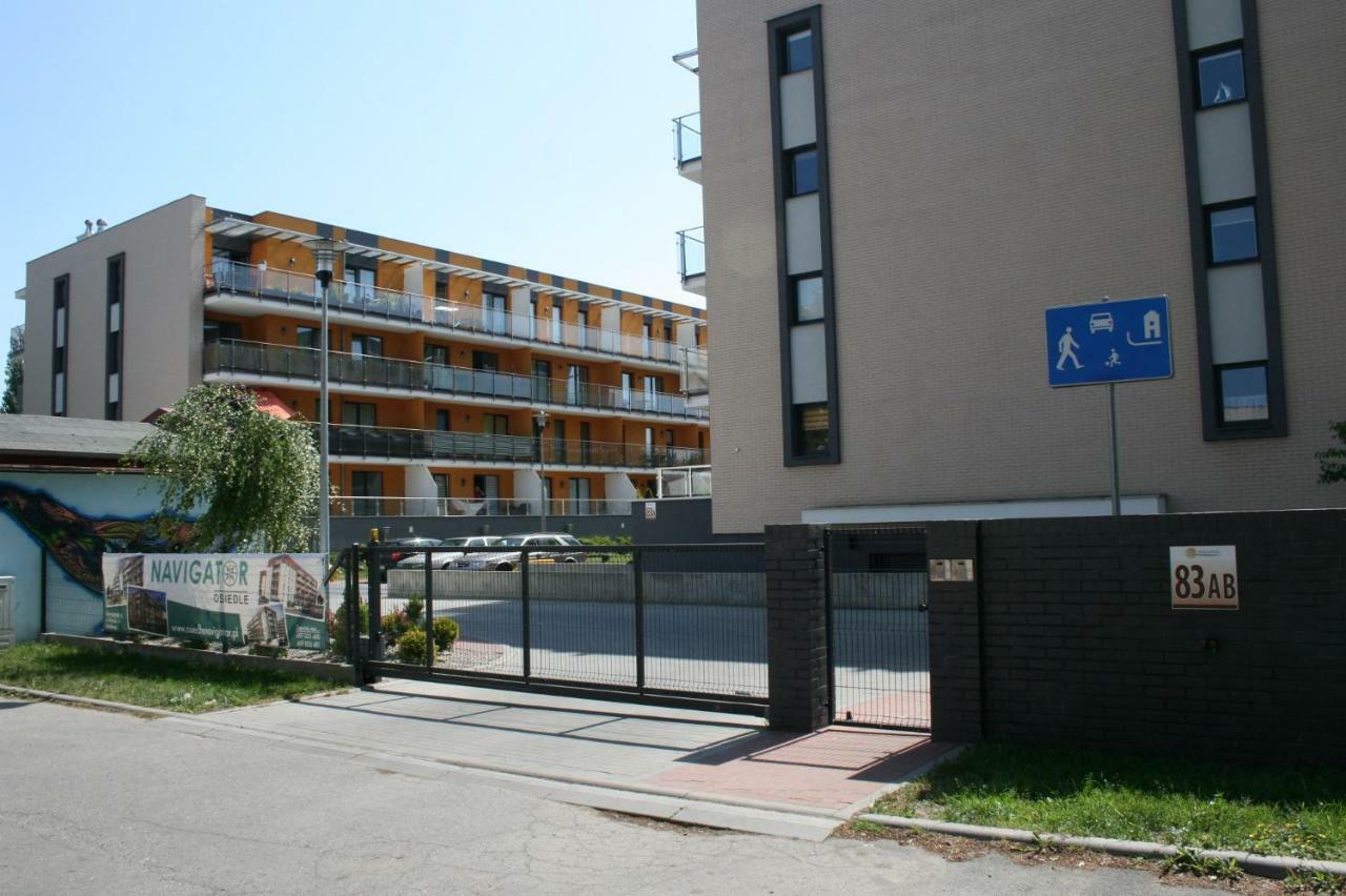 Grey & White Pogodne Apartment Kolobrzeg Luaran gambar