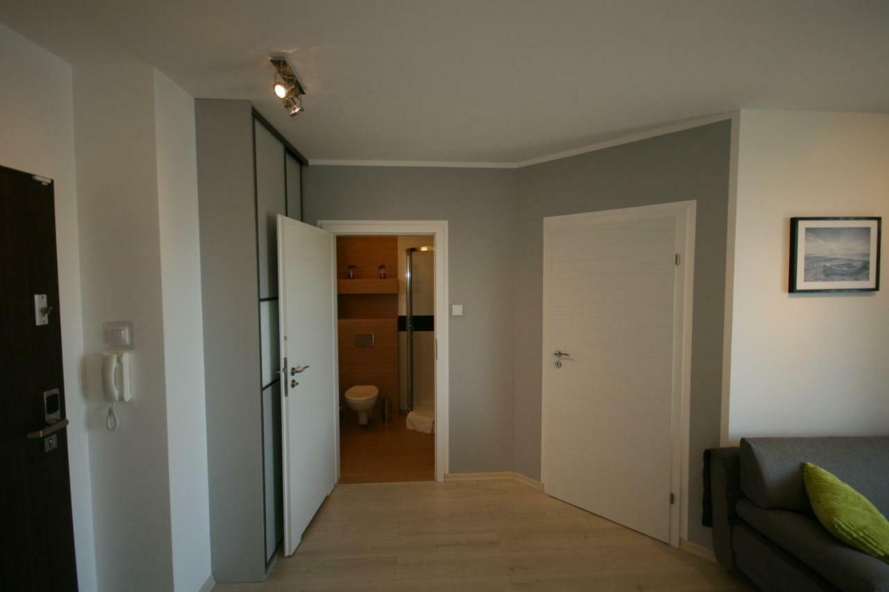 Grey & White Pogodne Apartment Kolobrzeg Luaran gambar