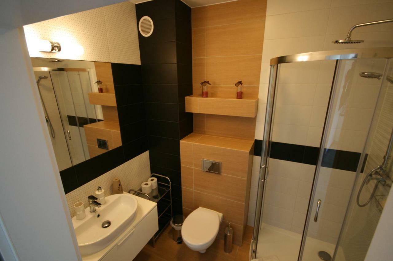 Grey & White Pogodne Apartment Kolobrzeg Luaran gambar